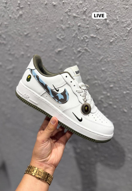 NIKE AIRFORCE